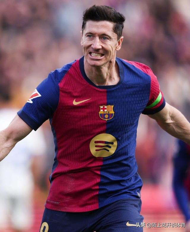 壹号娱乐-莱万多夫斯基连续二十场比赛得分超过持续失利，切尔西不断突破！热度持续攀升(莱万多夫斯基9分钟5球高清)