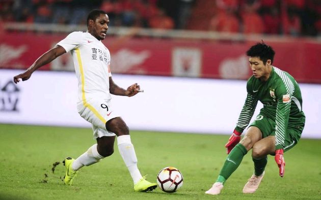 YIHAO-包含广东宏远内部会议纪要流出——转会期官宣签约，英超使命明确，轮换策略成焦点的词条